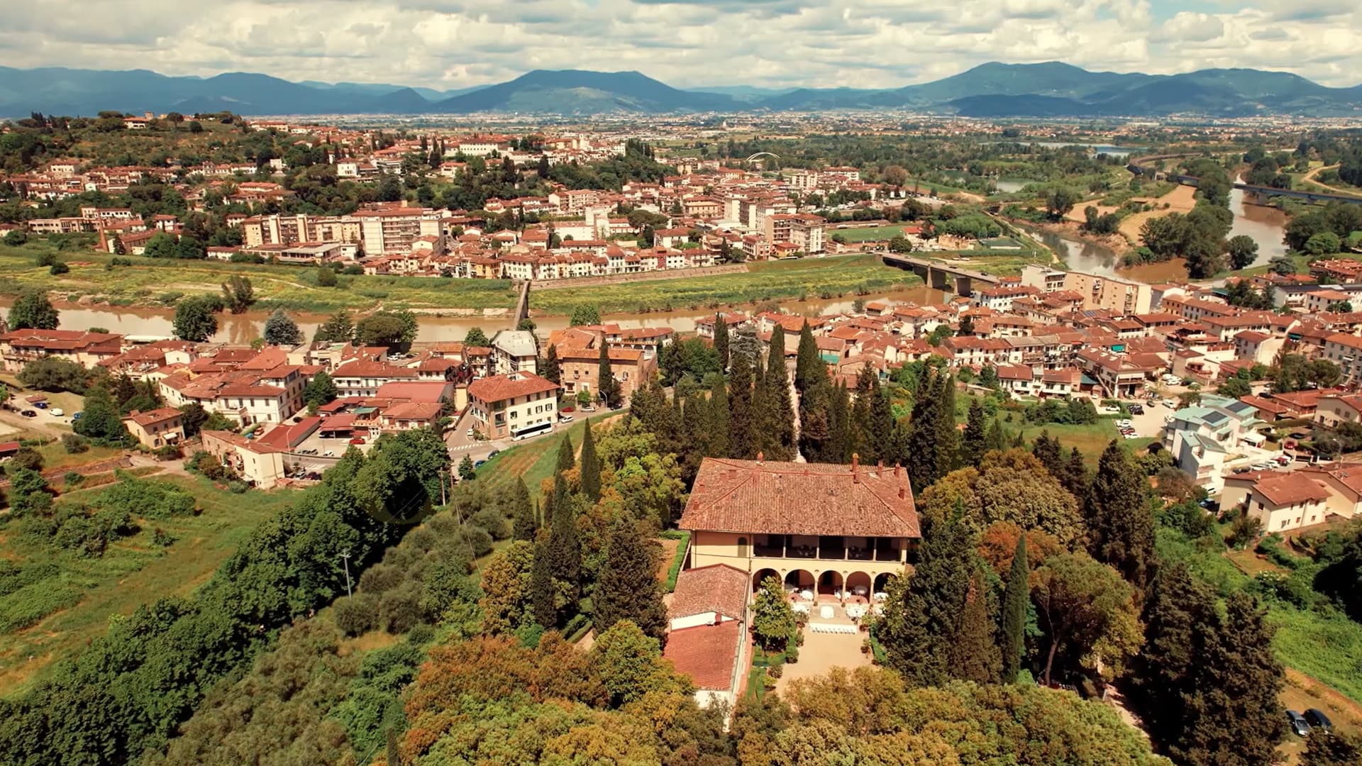 Popular destination for those seeking to experience Tuscany's natural beauty and rich history
